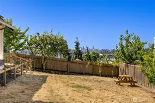 907 NE 72nd St, Seattle, WA 98115 - Photo 32