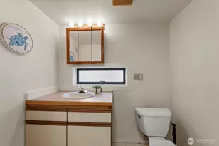 510 N 138th St, Seattle, WA 98133 - Photo 14