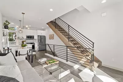 966 N Allen Place, Seattle, WA 98103 - Photo 10