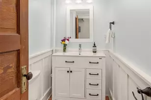 6750 26th Ave NW, Seattle, WA 98117 - Photo 34