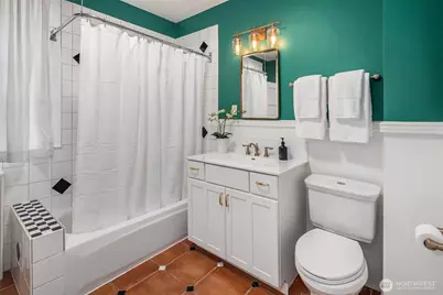 6750 26th Avenue NW, Seattle, WA 98117 - Photo 20