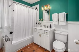 6750 26th Ave NW, Seattle, WA 98117 - Photo 20