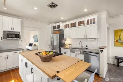 6750 26th Avenue NW, Seattle, WA 98117 - Photo 12