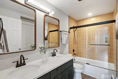 227 24th Avenue E #B, Seattle, WA 98112 - Photo 20