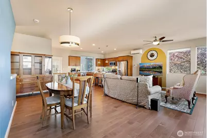 347 Chelan Avenue NE, Renton, WA 98059 - Photo 12