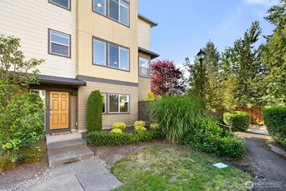 347 Chelan Avenue NE, Renton, WA 98059 - Photo 2