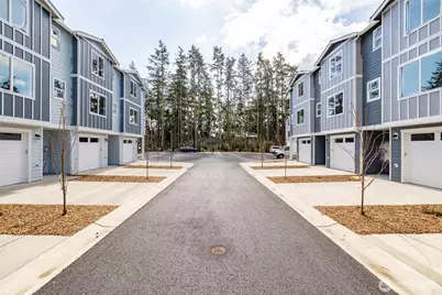 945 NW Heller Street #A1, Oak Harbor, WA 98277 - Photo 4