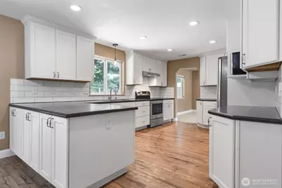 9917 140th Street Ct E, Puyallup, WA 98373 - Photo 8