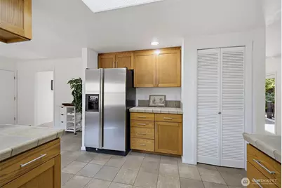 16653 157th Avenue SE, Renton, WA 98058 - Photo 16
