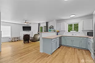12822 159th St E, Puyallup, WA 98374 - Photo 4