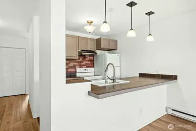 5844 NE 75th Street #A302, Seattle, WA 98115 - Photo 10