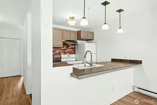 5844 NE 75th St, Seattle, WA 98115 - Photo 10