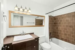 5844 NE 75th St, Seattle, WA 98115 - Photo 18