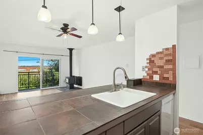 5844 NE 75th Street #A302, Seattle, WA 98115 - Photo 14