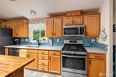 5220 Lakeside Drive, Langley, WA 98260 - Photo 14