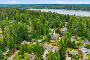 141 E Village View Dr, Allyn, WA 98524 - Photo 36