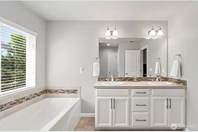 8825 Corona Court NE, Lacey, WA 98516 - Photo 18