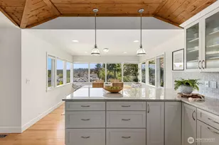 5930 Rose Loop NE, Bainbridge Island, WA 98110 - Photo 10