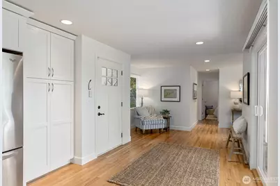 5930 Rose Loop NE, Bainbridge Island, WA 98110 - Photo 16