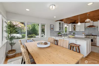 5930 Rose Loop NE, Bainbridge Island, WA 98110 - Photo 12