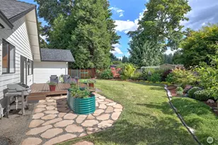 11533 SE 85th Ln, Newcastle, WA 98056 - Photo 34