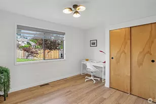 11533 SE 85th Ln, Newcastle, WA 98056 - Photo 26