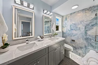332 NE Elk Place, Seattle, WA 98115 - Photo 16