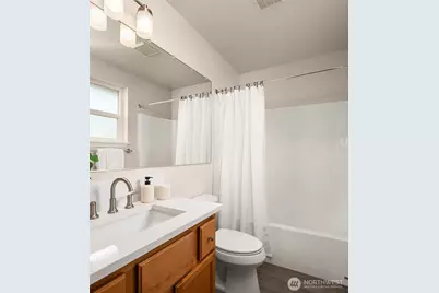 19811 Wallingford Avenue N, Shoreline, WA 98133 - Photo 12