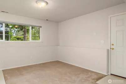 19811 Wallingford Avenue N, Shoreline, WA 98133 - Photo 32