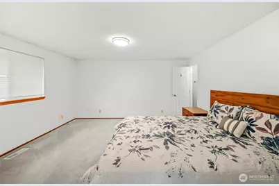 3995 Fischer Park Avenue NE, Bremerton, WA 98310 - Photo 14