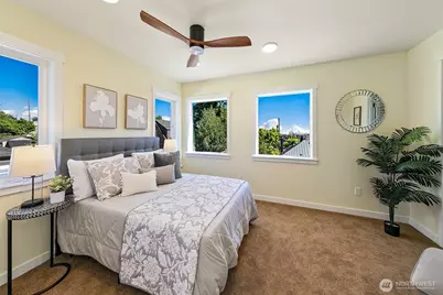 330 NE Elk Place, Seattle, WA 98115 - Photo 18