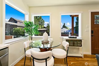 330 NE Elk Place, Seattle, WA 98115 - Photo 8