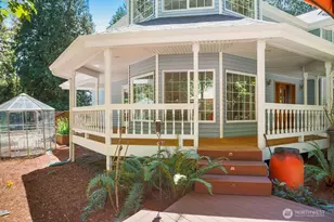 195 NE Lazy Fox Ln, Poulsbo, WA 98370 - Photo 8