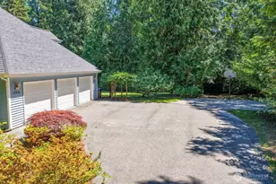195 NE Lazy Fox Ln, Poulsbo, WA 98370 - Photo 10