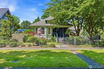 2312 Baker Avenue, Everett, WA 98201 - Photo 2