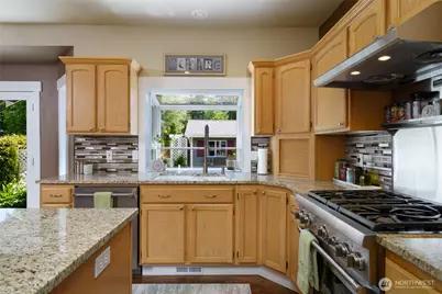 13448 Bridgeview Way, Mount Vernon, WA 98273 - Photo 10