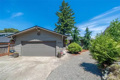 2505 211th Avenue E, Lake Tapps, WA 98391 - Photo 4
