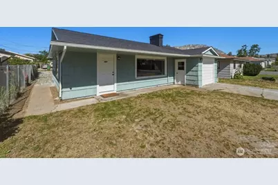 607 S 1st Street, Brewster, WA 98812 - Photo 4