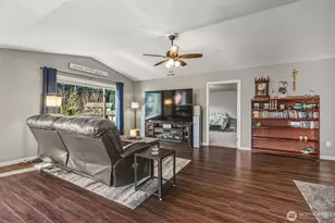 800 N 23rd Ave, Kelso, WA 98626 - Photo 10
