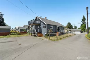 806 4th St SE, Auburn, WA 98002 - Photo 2