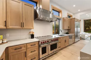 1207 145th Ave SE, Bellevue, WA 98007 - Photo 8