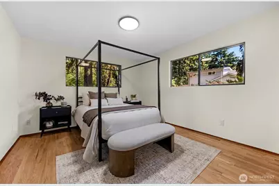 12521 2nd Avenue NE, Seattle, WA 98125 - Photo 18
