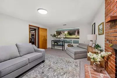 12521 2nd Avenue NE, Seattle, WA 98125 - Photo 22