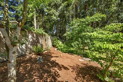 12521 2nd Avenue NE, Seattle, WA 98125 - Photo 36