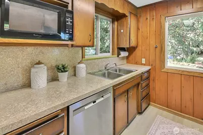 31602 W Lake Morton Drive SE, Kent, WA 98042 - Photo 14