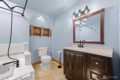 3560 NE Arrowhead Drive, Bremerton, WA 98311 - Photo 18