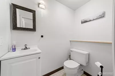 3560 NE Arrowhead Drive, Bremerton, WA 98311 - Photo 32