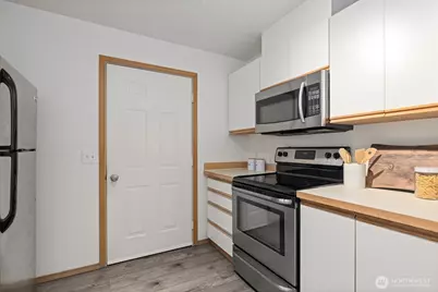 22112 Ave S 42nd Avenue S #104, Kent, WA 98032 - Photo 16