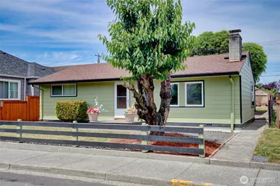 1709 2nd St, Marysville, WA 98270 - Photo 1