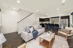 3951 SW Oregon St, Seattle, WA 98116 - Photo 8